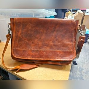 Ixchel Triangle K'at Messenger Bag